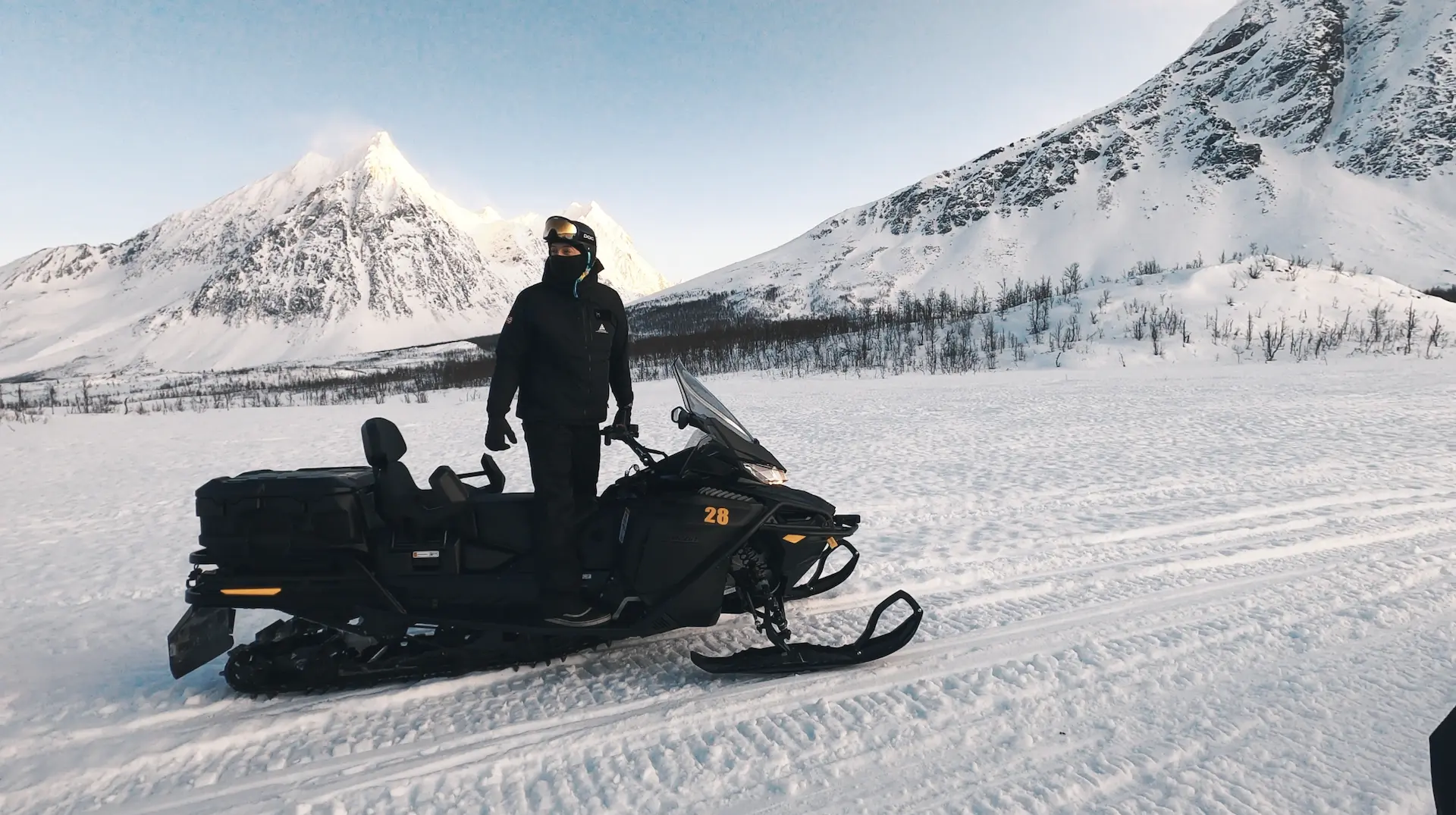 Lyngen Snowmobile Safari